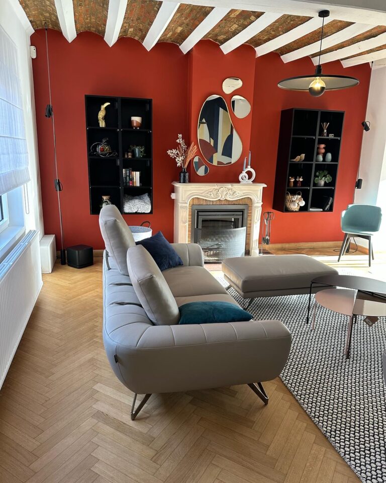 3227E90B F605 4E7B 88B5 F1D95EED510D 768x960